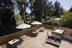 Malkiya TravelHotel