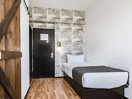 HI Hotel Impala