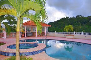 Tropical Lagoon Resort