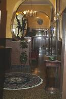 Hotel Touring