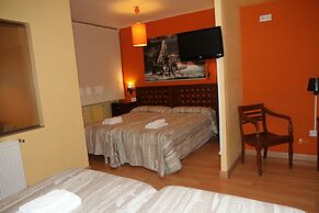 Hostal Acella
