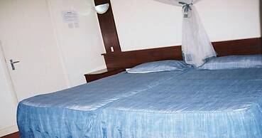 Blue Hut Hotel
