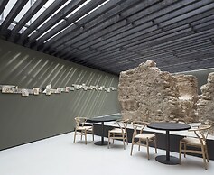 Caro Hotel
