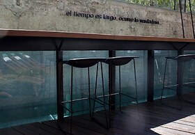 Caro Hotel