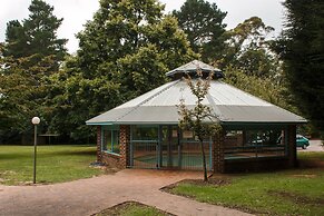 Federation Gardens & Possums Hideaway