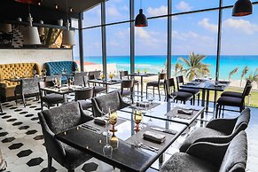 Sandos Cancún All Inclusive - Adults Only