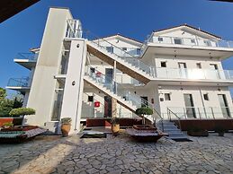 Pettas Apartments