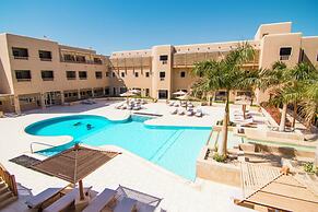 The Breakers Diving & Surfing Lodge