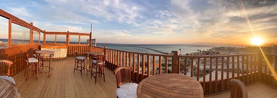 The Breakers Diving & Surfing Lodge