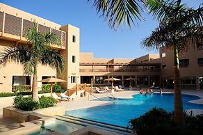 The Breakers Diving & Surfing Lodge