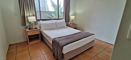 St Tropez Apartments