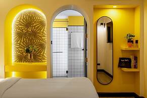 Myhotel CMYK Ratchada