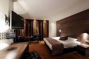 Van der Valk Hotel Hardegarijp - Leeuwarden