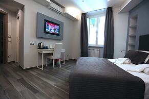 B&B Home 77