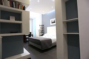 B&B Home 77