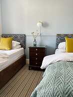 The Emsworth Hotel