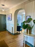 The Emsworth Hotel