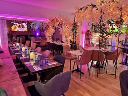 The Emsworth Hotel
