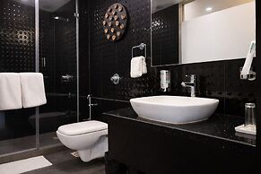 Dragonfly - The Art Hotel