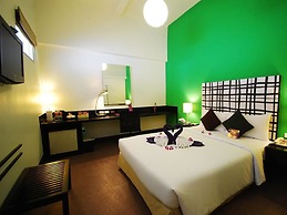 The Embassy Sathorn