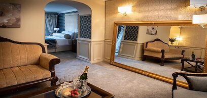 Kee's Hotel