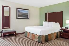 Ramada by Wyndham Carlyle