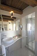 Trevi Palace Luxury Inn