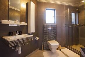 Villa Moyal