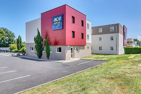 Ace Hotel Clermont-Ferrand La Pardieu