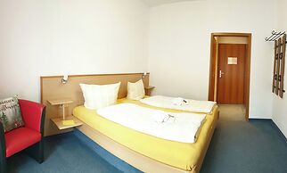 Hotel Adler - Post