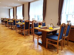 Hotel Adler - Post