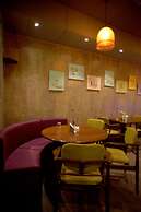 Hotel Platinum Inn