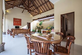 Putri Bali Villa