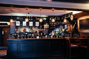 The Sun Hotel & Bar