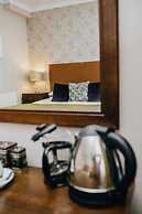 The Sun Hotel & Bar