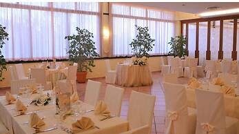 Hotel Diecimare
