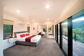 Seclude Rainforest Retreat