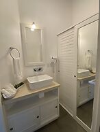 Hotel Ocean Breeze