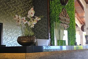 Hotel Ocean Breeze