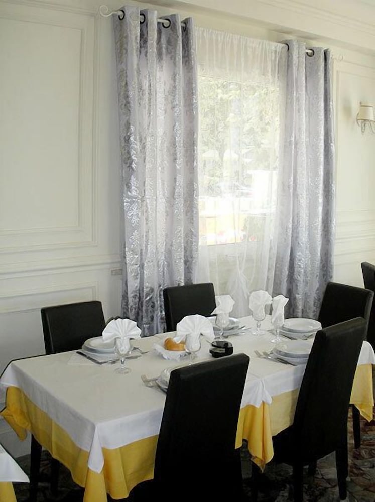 Hotel Alba
