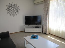Harbour Lights Holiday Units
