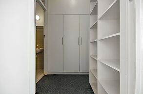 Gardens Centre Holiday Apartments