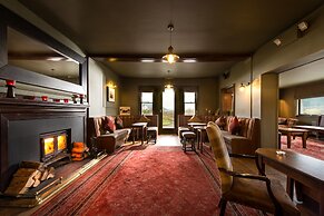 The Glencoe Inn