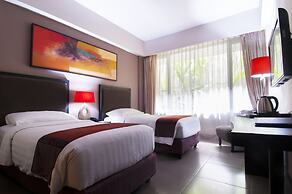 100 Sunset Hotel