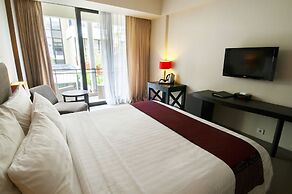 100 Sunset Hotel