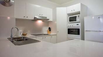 Sanctuary Lake Apartments