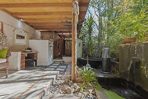 The Garden Burees
