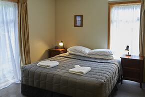 Aoraki Mount Cook Alpine Lodge
