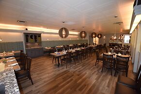 Lakeland Inn