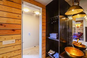 Honeymoon Inn